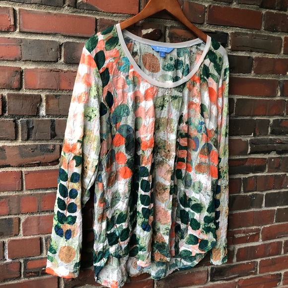 Vera Wang Tops - Simply Vera, Vera Wang floral print blouse